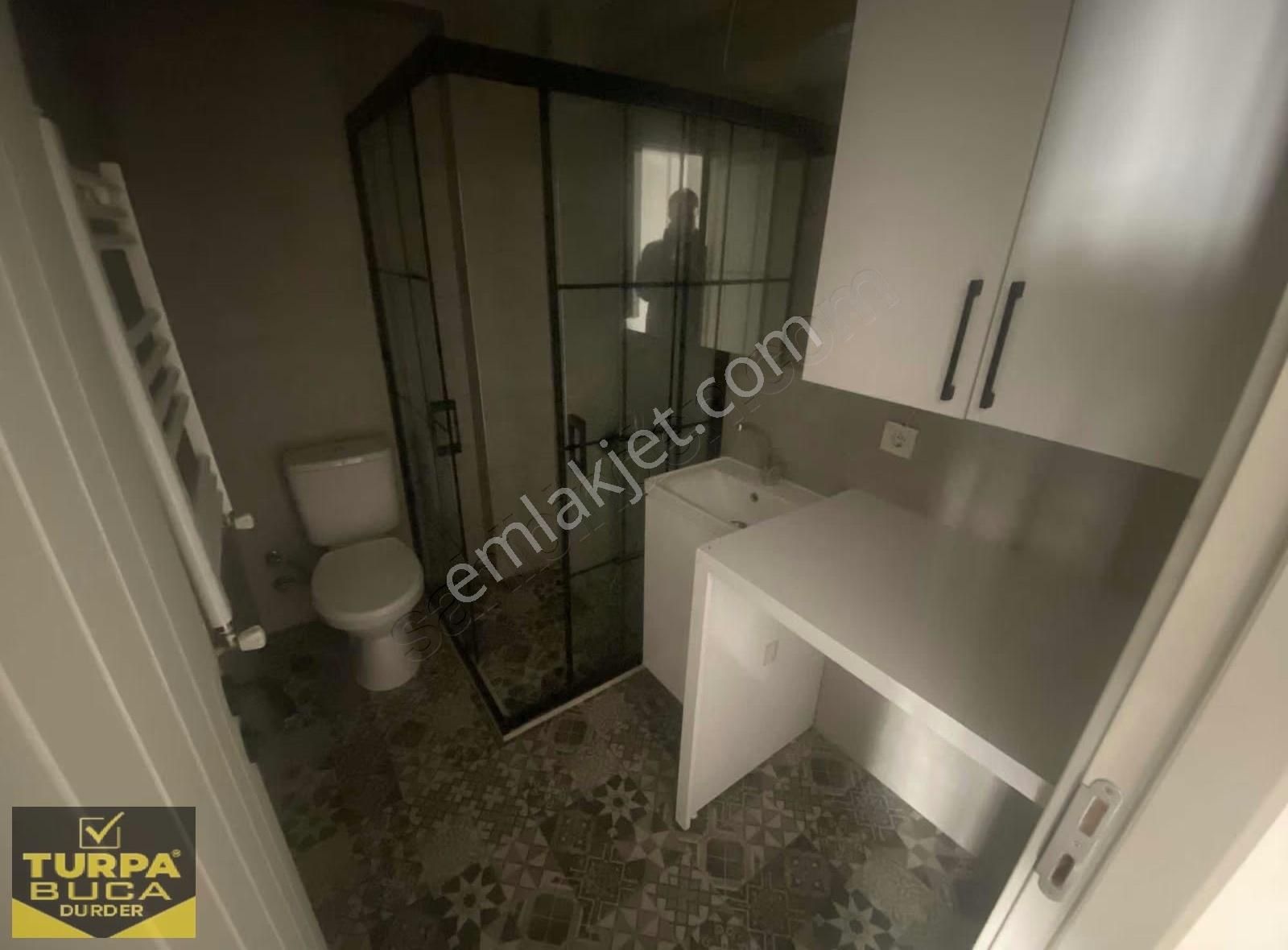 Turpa'dan Adatepede Arakat 1+1 Asansörlü Balkonlu Kiralık Daire - Görsel 15