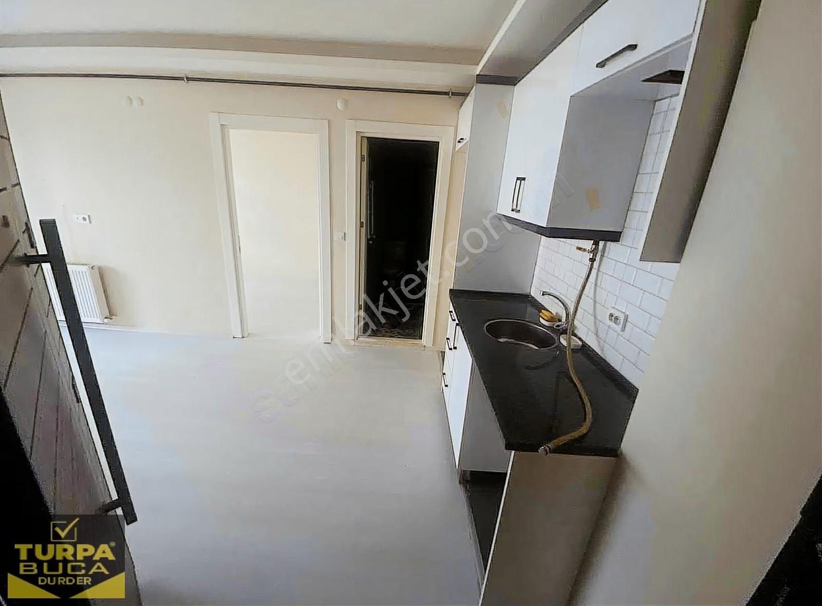 Turpa'dan Adatepede Arakat 1+1 Asansörlü Balkonlu Kiralık Daire - Görsel 16