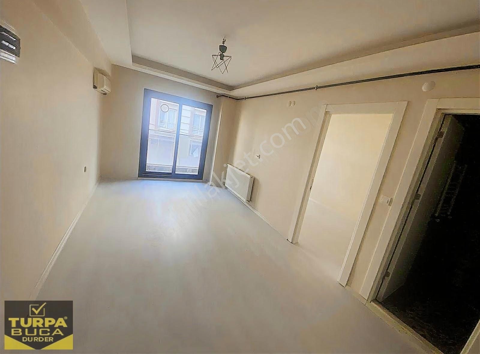 Turpa'dan Adatepede Arakat 1+1 Asansörlü Balkonlu Kiralık Daire - Görsel 17