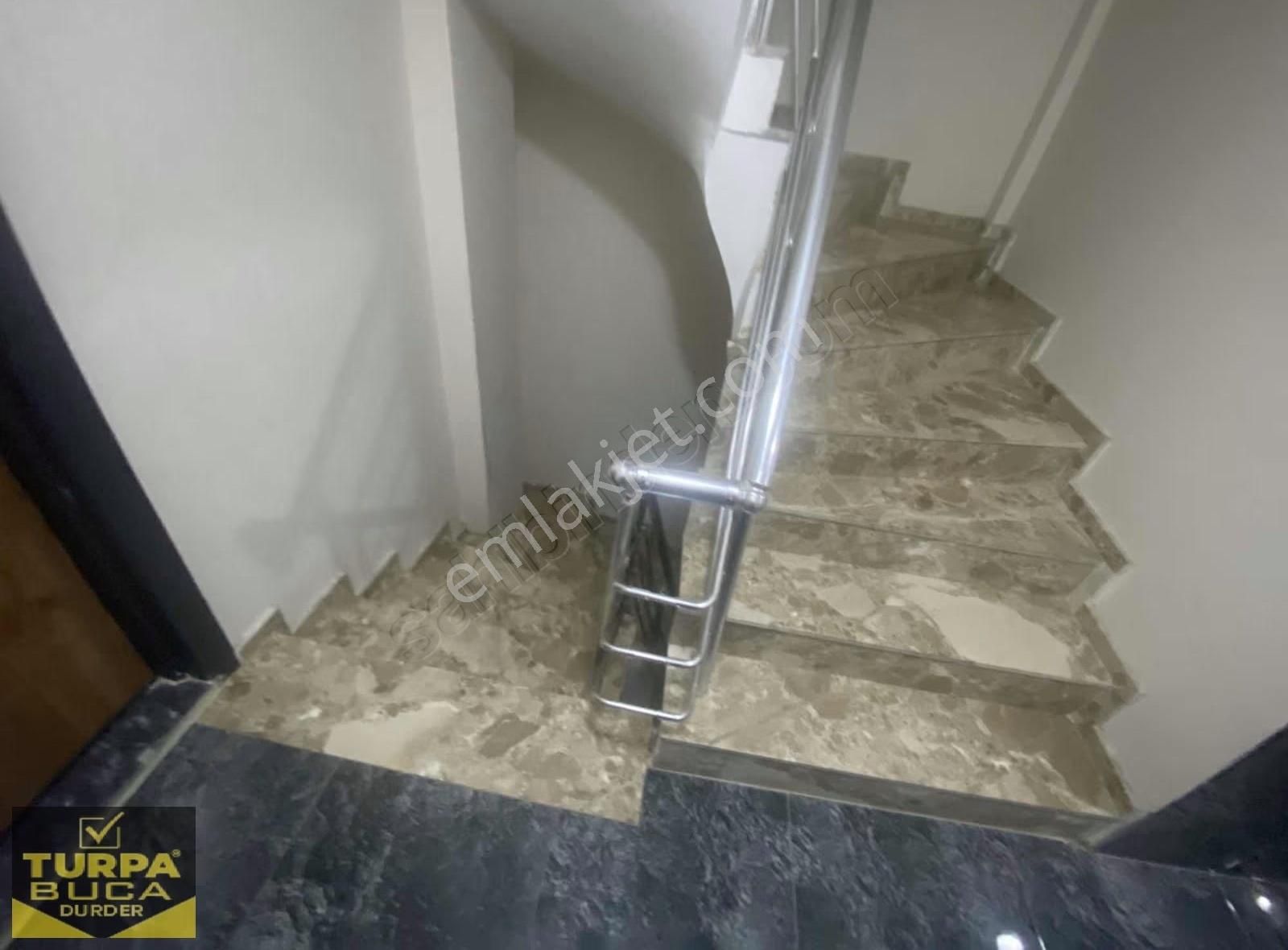 Turpa'dan Adatepede Arakat 1+1 Asansörlü Balkonlu Kiralık Daire - Görsel 8