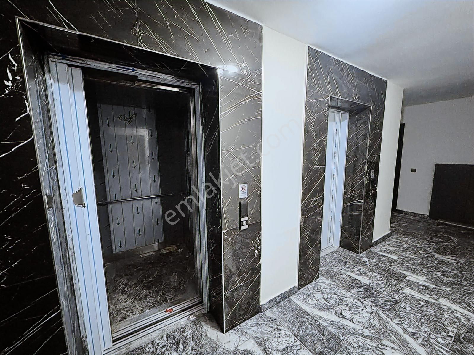 Selçuklu'dan Sıfır Binada 1+1 Lüks Eşyalı Arakat Daire!!! - Görsel 11