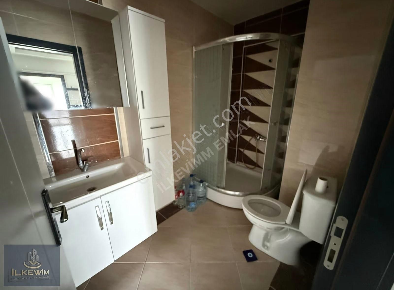Akşemsettin Mahallesi'nde Asansörlü, Masrafsız 3+1 Kiralık Daire - Görsel 2