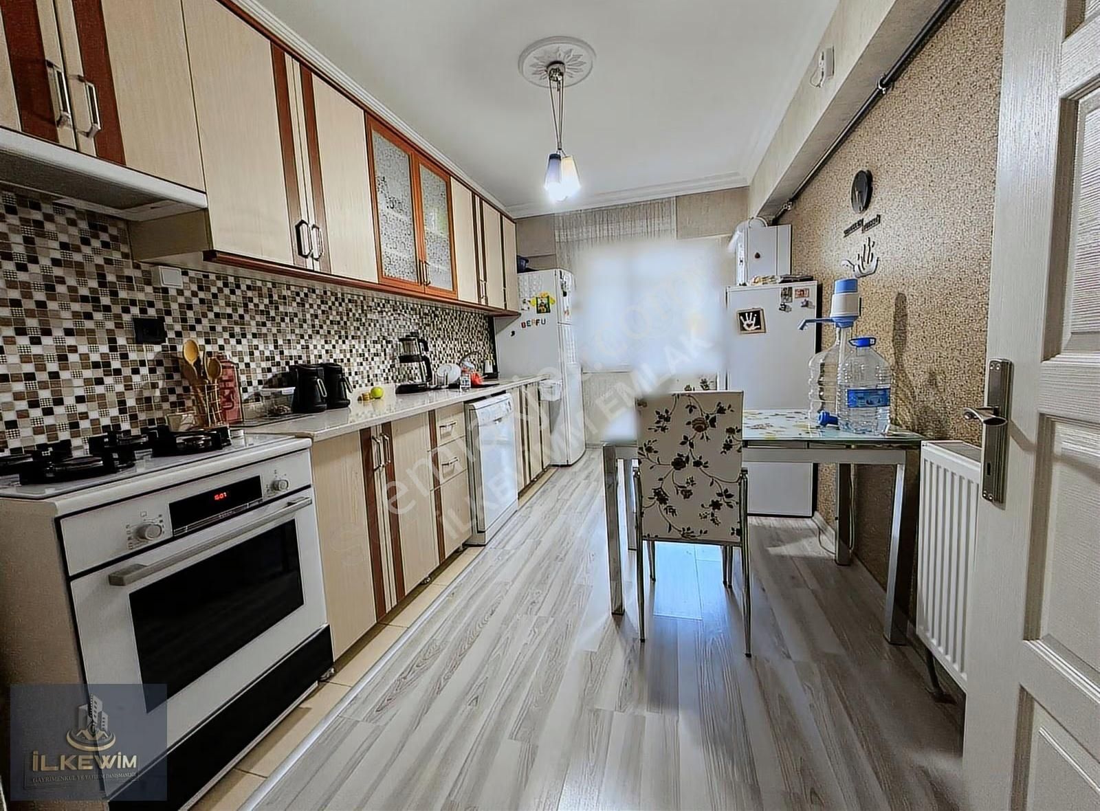 Sultan Fatih Cadde Dibi! Asansörlü-masrafsız 3+1 Daire - Görsel 22