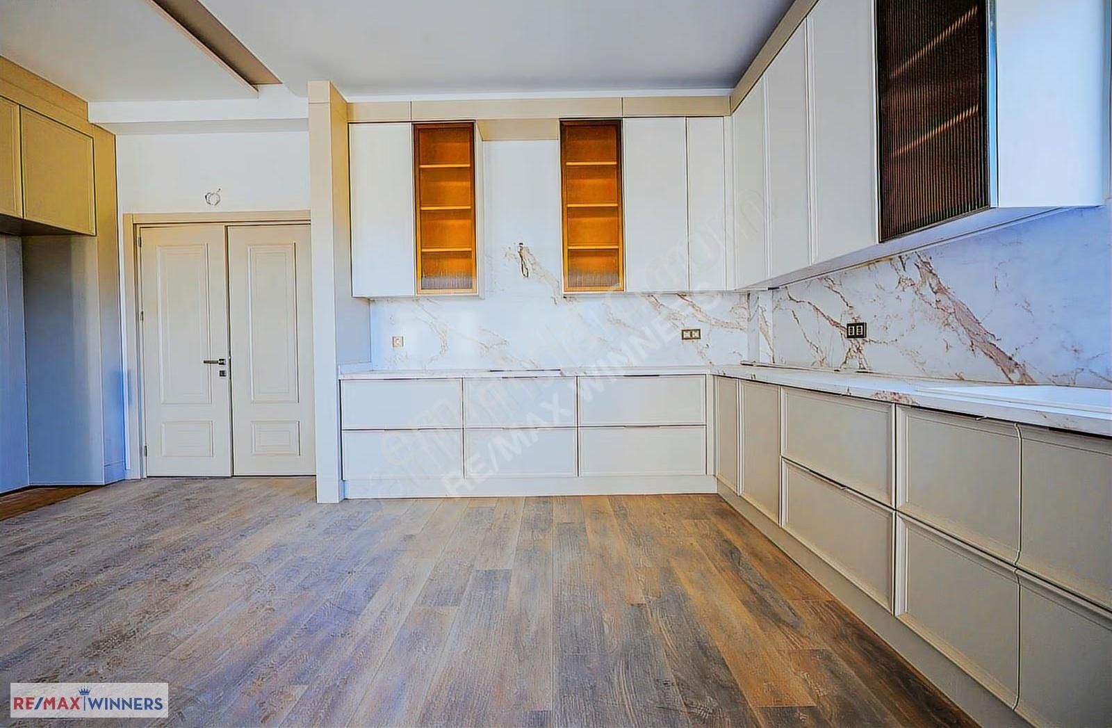 Altınkale'de Villa Konseptli 3+1 Lüks Daire - Görsel 4