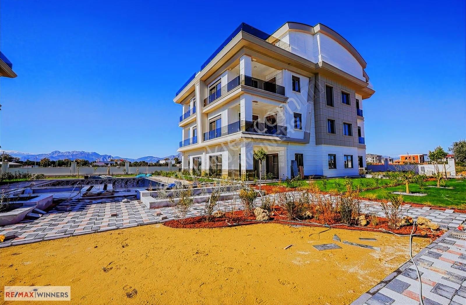 Altınkale'de Villa Konseptli 3+1 Lüks Daire - Görsel 9