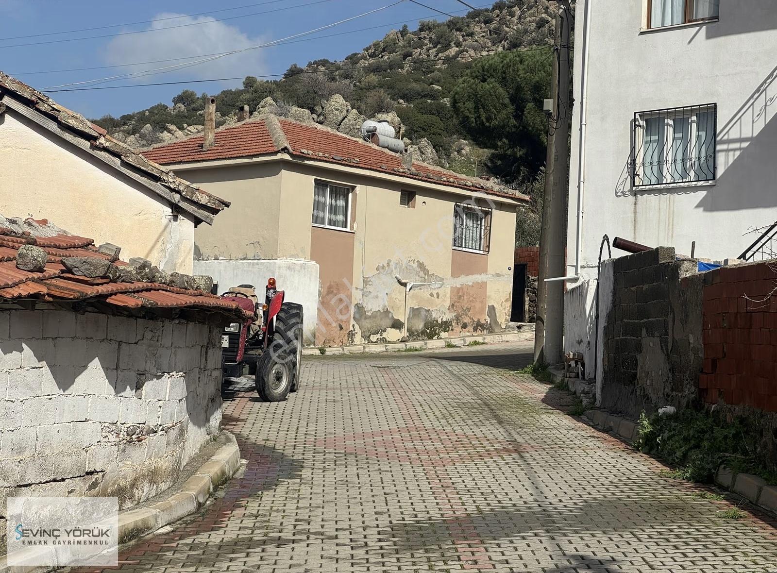 Bağcılar Köy İçi 161 M² Hisse | 60 M² Ruhsatlı | Satılık Arsa - Görsel 9