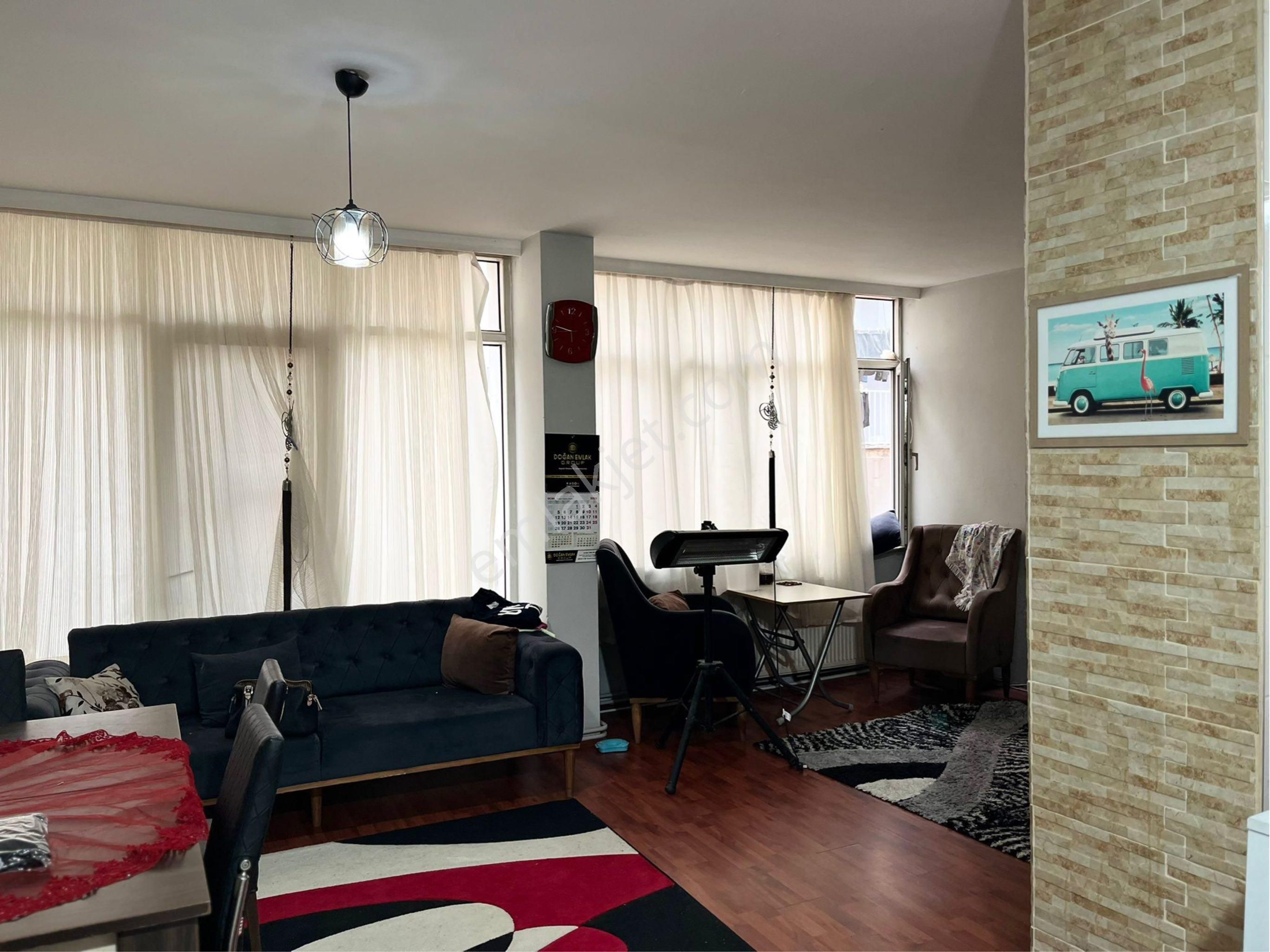 Ciftlik Caddesi Uzerinde İci Temiz Satılık Daire - Görsel 8