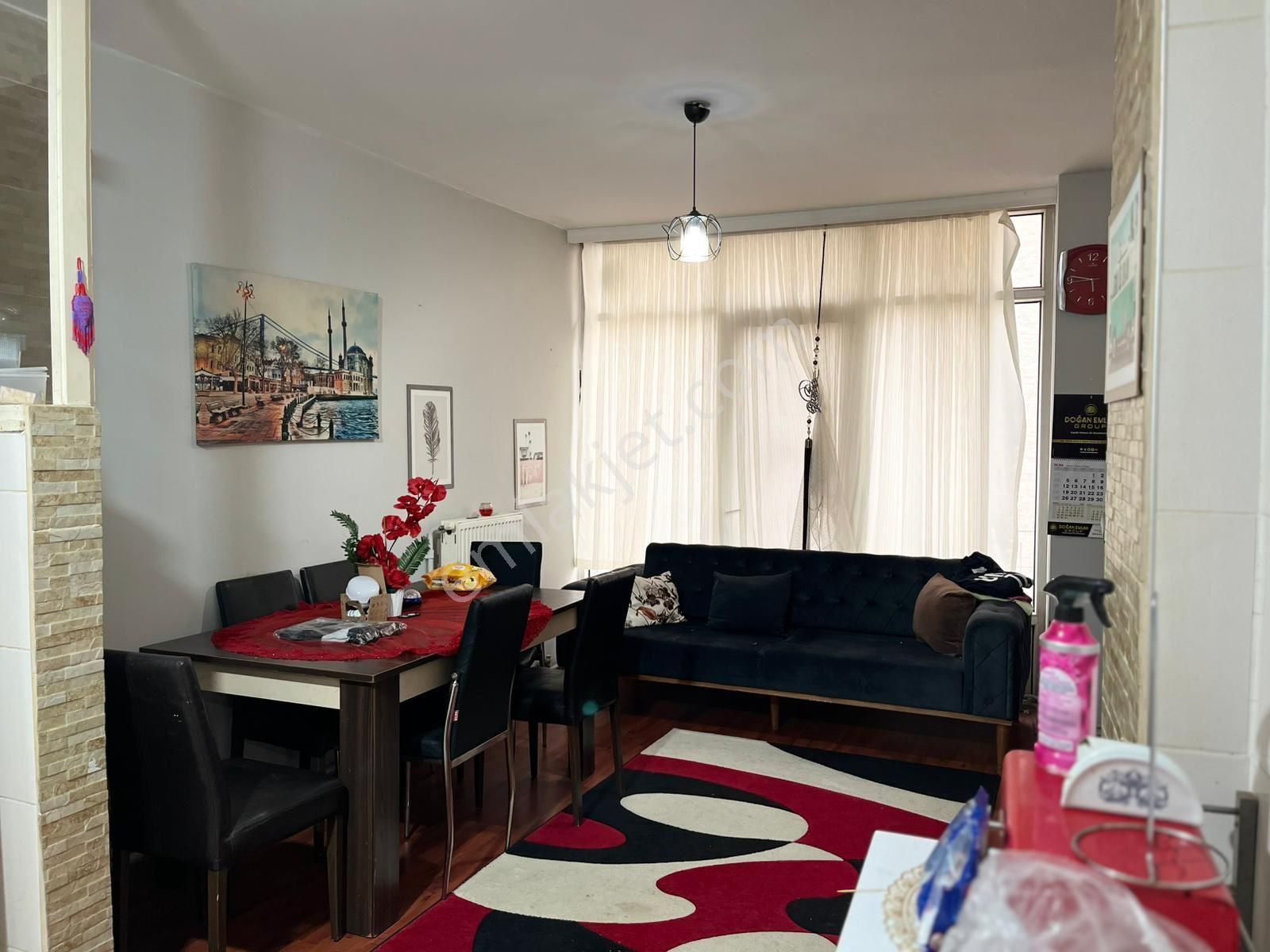 Ciftlik Caddesi Uzerinde İci Temiz Satılık Daire - Görsel 11