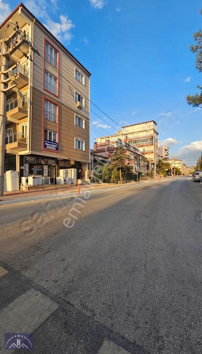 Burdur Bahçelievler Mah.3+1 135m2 Arakat Asansörlü Satılık Daire - Görsel 14