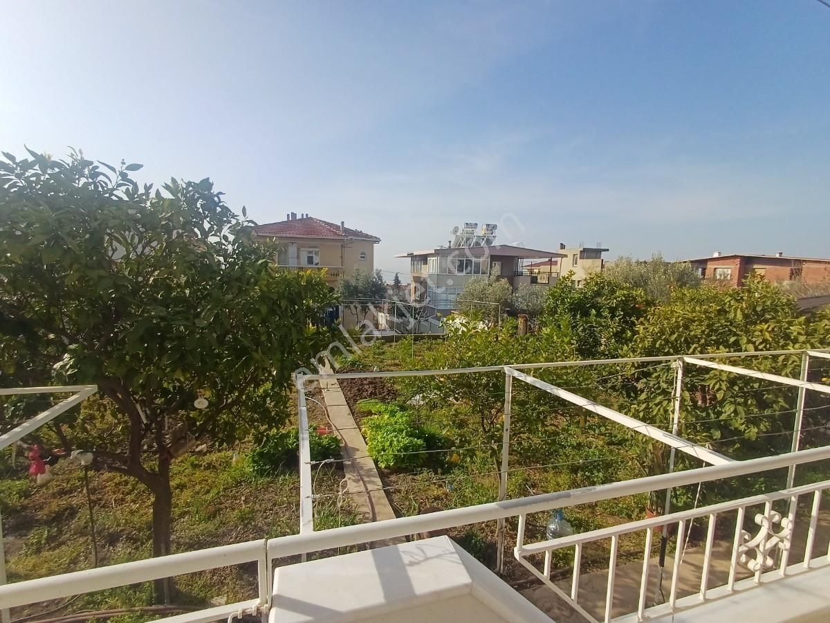 Bornovada Seçkin Aileler İçin 3+1 Ferah Kiralık Daire - Görsel 23