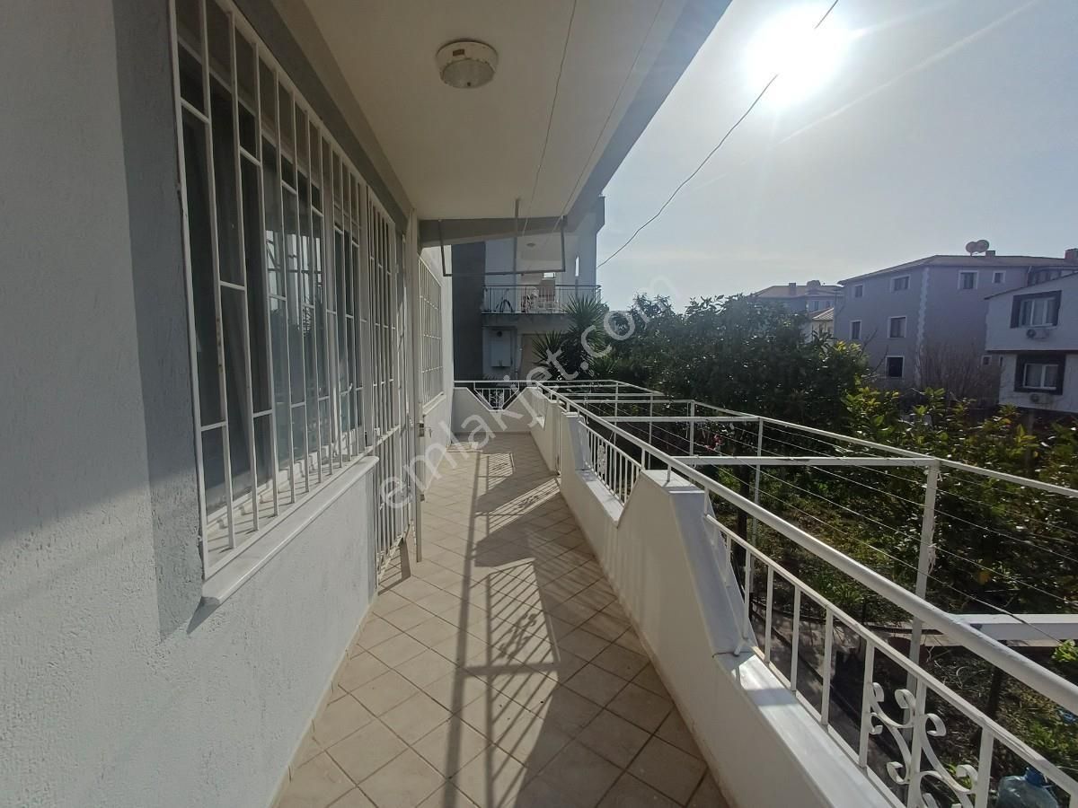 Bornovada Seçkin Aileler İçin 3+1 Ferah Kiralık Daire - Görsel 21