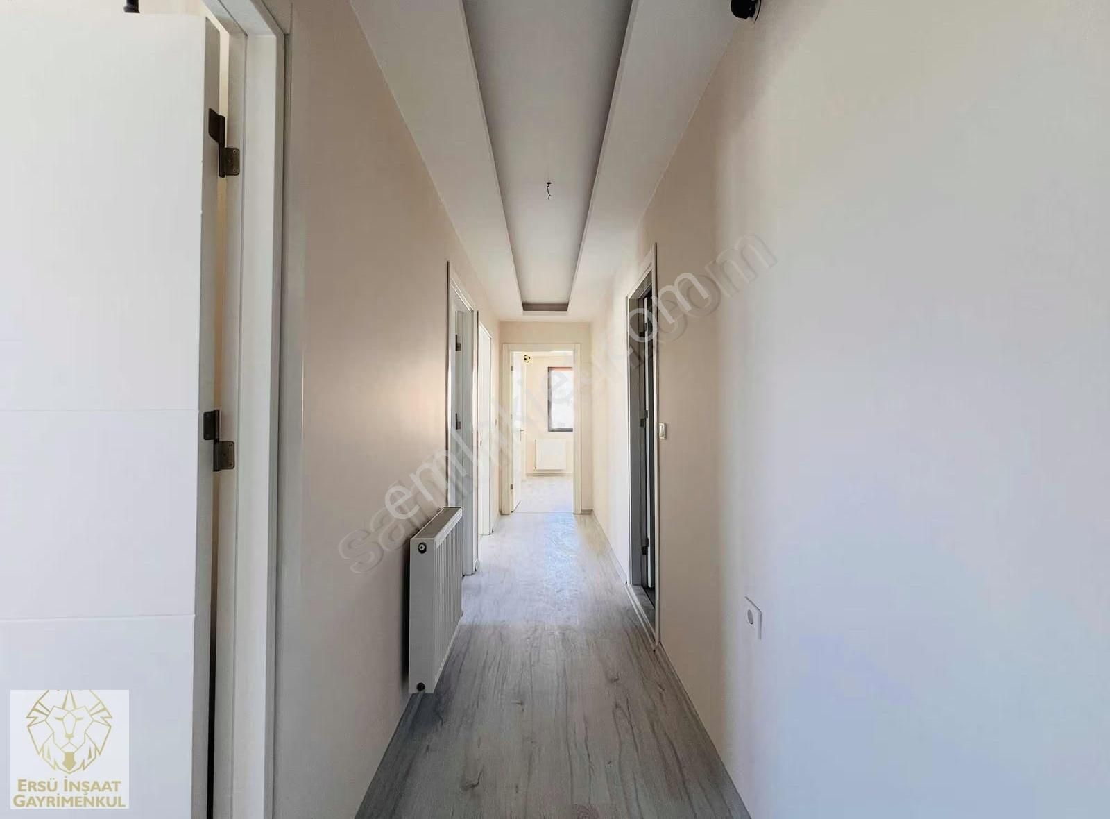 Ersü'den 3+1 Doğalgazlı Ebeveyn Banyolu Otoparklı Lüks Daire - Görsel 3