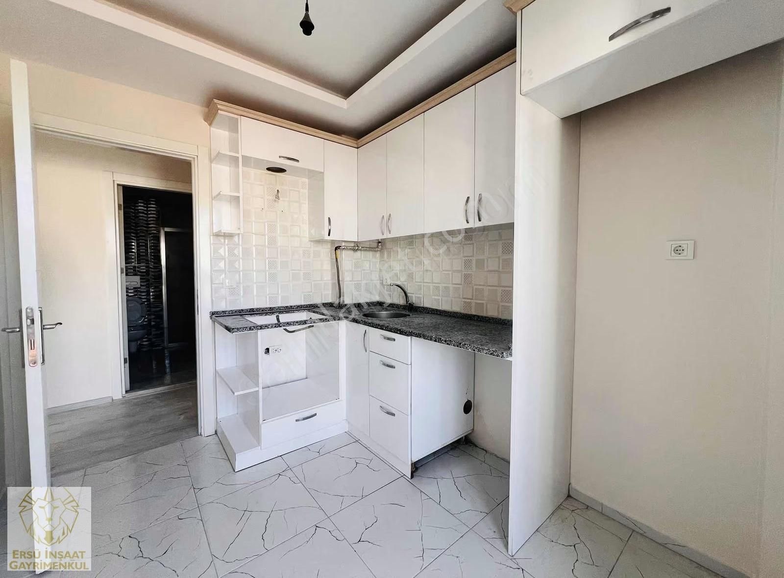 Ersü'den 3+1 Doğalgazlı Ebeveyn Banyolu Otoparklı Lüks Daire - Görsel 8