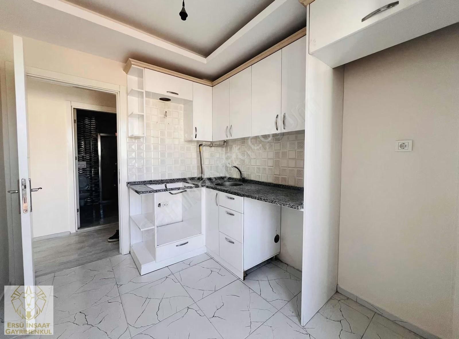 Ersü'den 3+1 Doğalgazlı Ebeveyn Banyolu Otoparklı Lüks Daire - Görsel 11