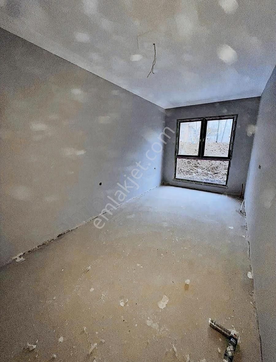 Altıkat Emlaktan Şehir İçşnde 2+1 Daıre - Görsel 7