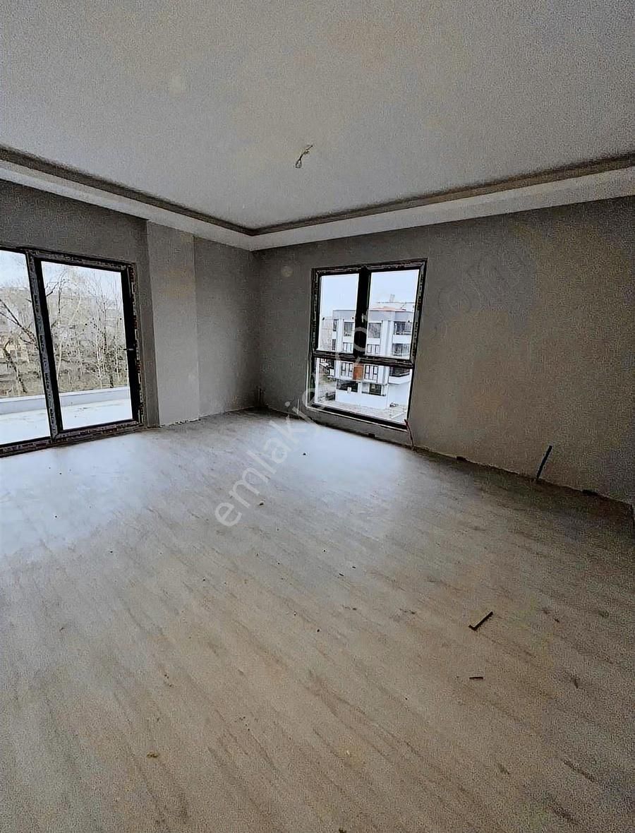 Altıkat Emlaktan Kaçırılmayacak Fiyata 2+1 Şehir Merkezinde - Görsel 4