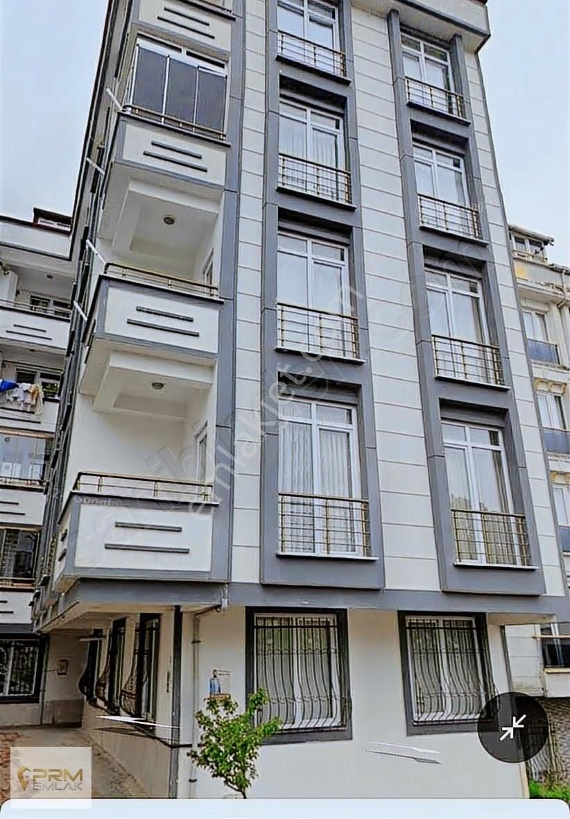 Arnavutköy De Kiralık Full Eşyalı 2+1 Daire
