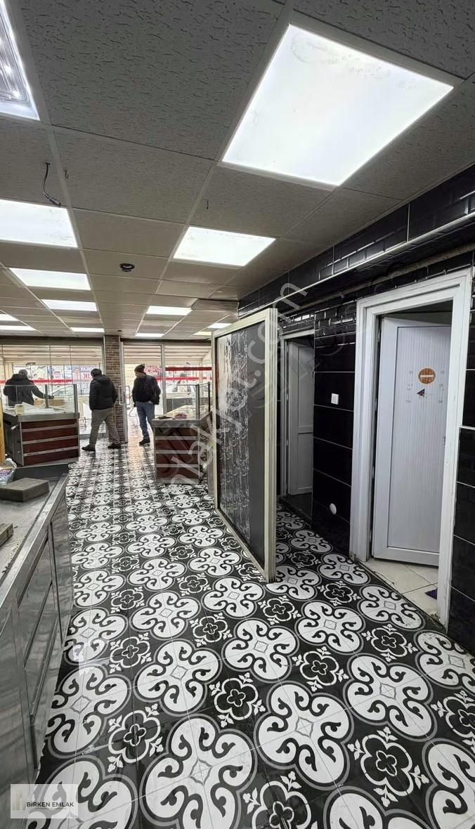 Birkenden Fındıklının En Güzel Kolasyonunda 180m2 Kiralık Dükkan - Görsel 2