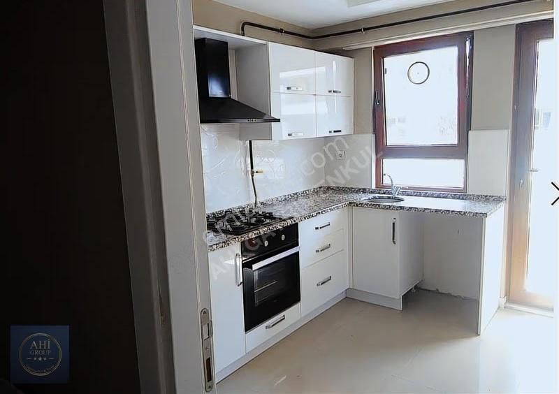 Ahi Group'tan Hendek Yeni Mh'de Satılık 100 M2 / 2+1 Daire - Görsel 22