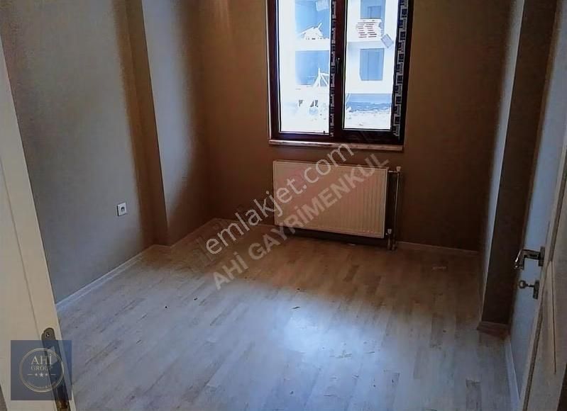 Ahi Group'tan Hendek Yeni Mh'de Satılık 100 M2 / 2+1 Daire - Görsel 5