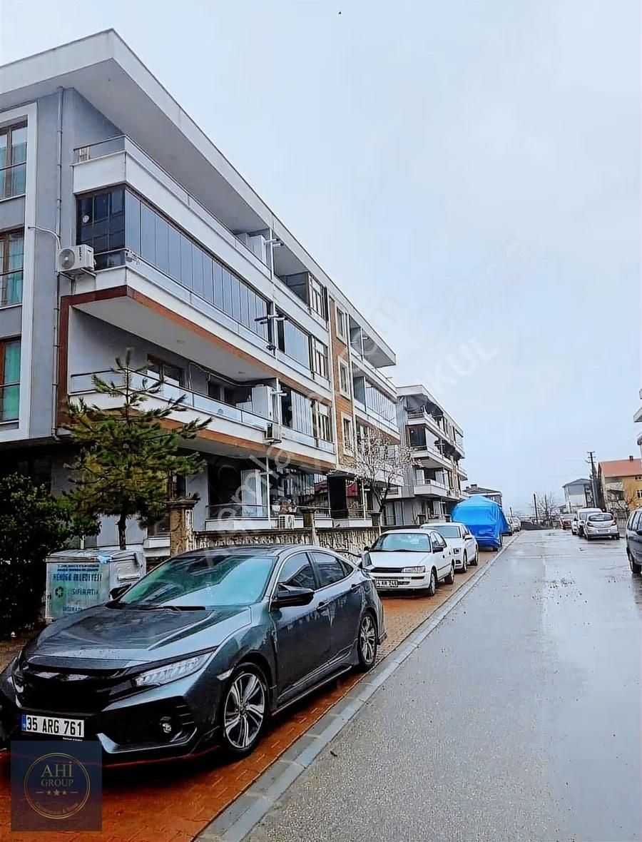 Ahi Group'tan Hendek Yeni Mh'de Satılık 100 M2 / 2+1 Daire