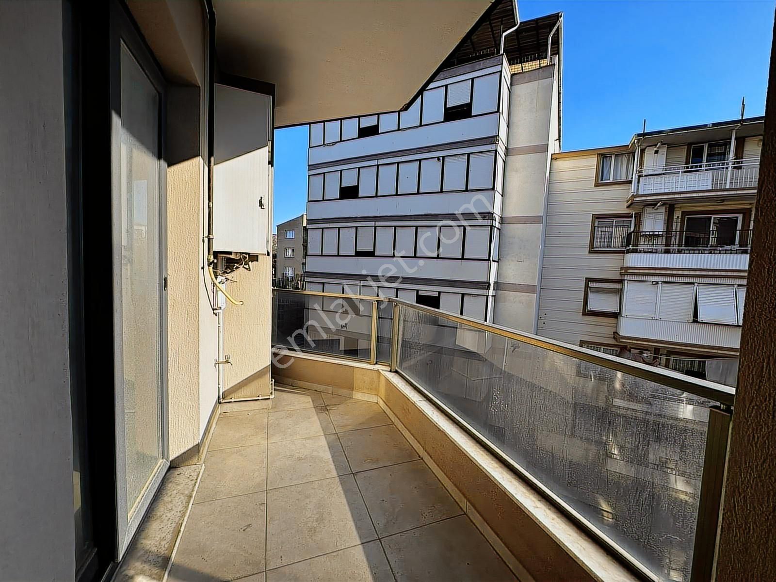 Karabağlar Bozyakada Kiralık 2+1 Sıfır Daire - Görsel 2