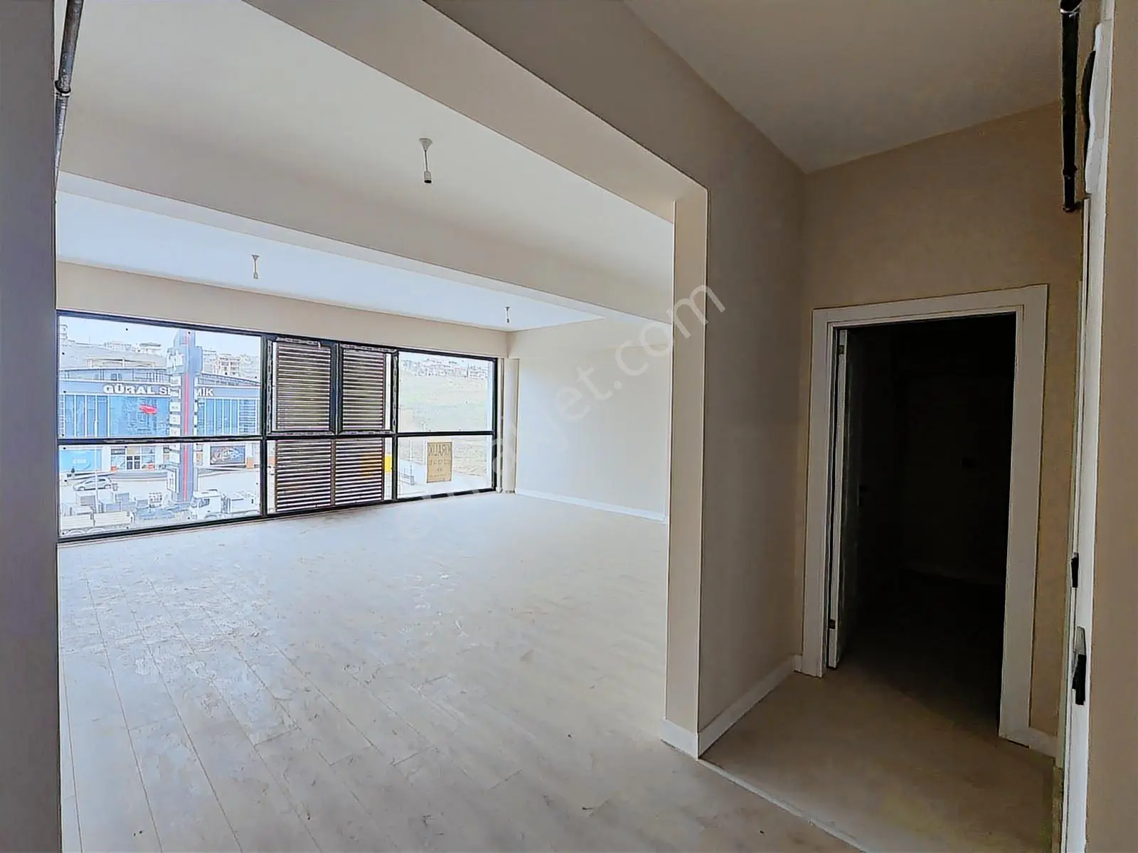 Gopta Ana Cadde Üzerinde Kiralık Ofis Prestijli Konum! - Görsel 3