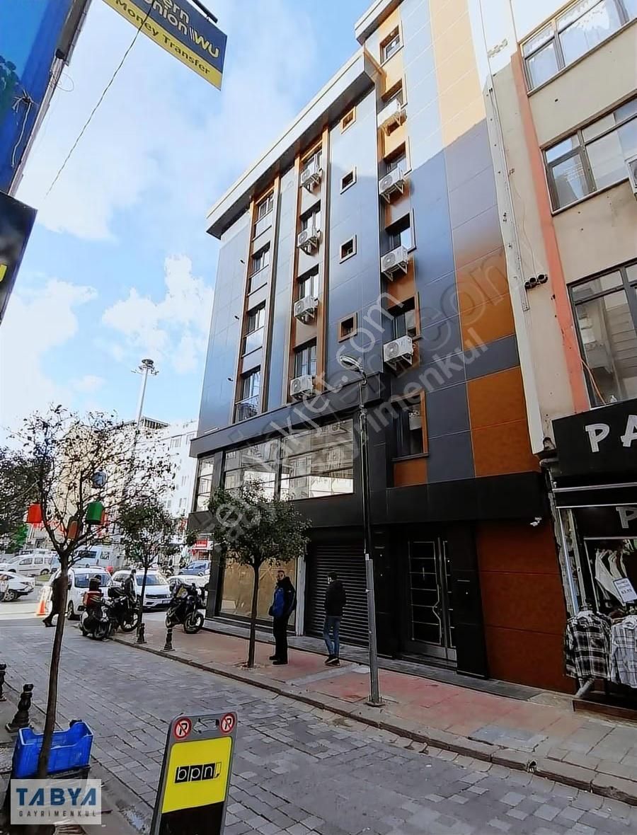 Metroya Yakın Mesafede Eşyalı Kiralık 1+1 - Görsel 16