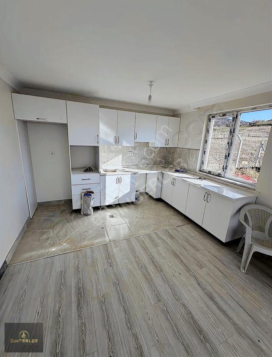Beynam'da 400 M2 Arsa Üzerine Kurulu Sıfır Müstakil Ev - Görsel 14