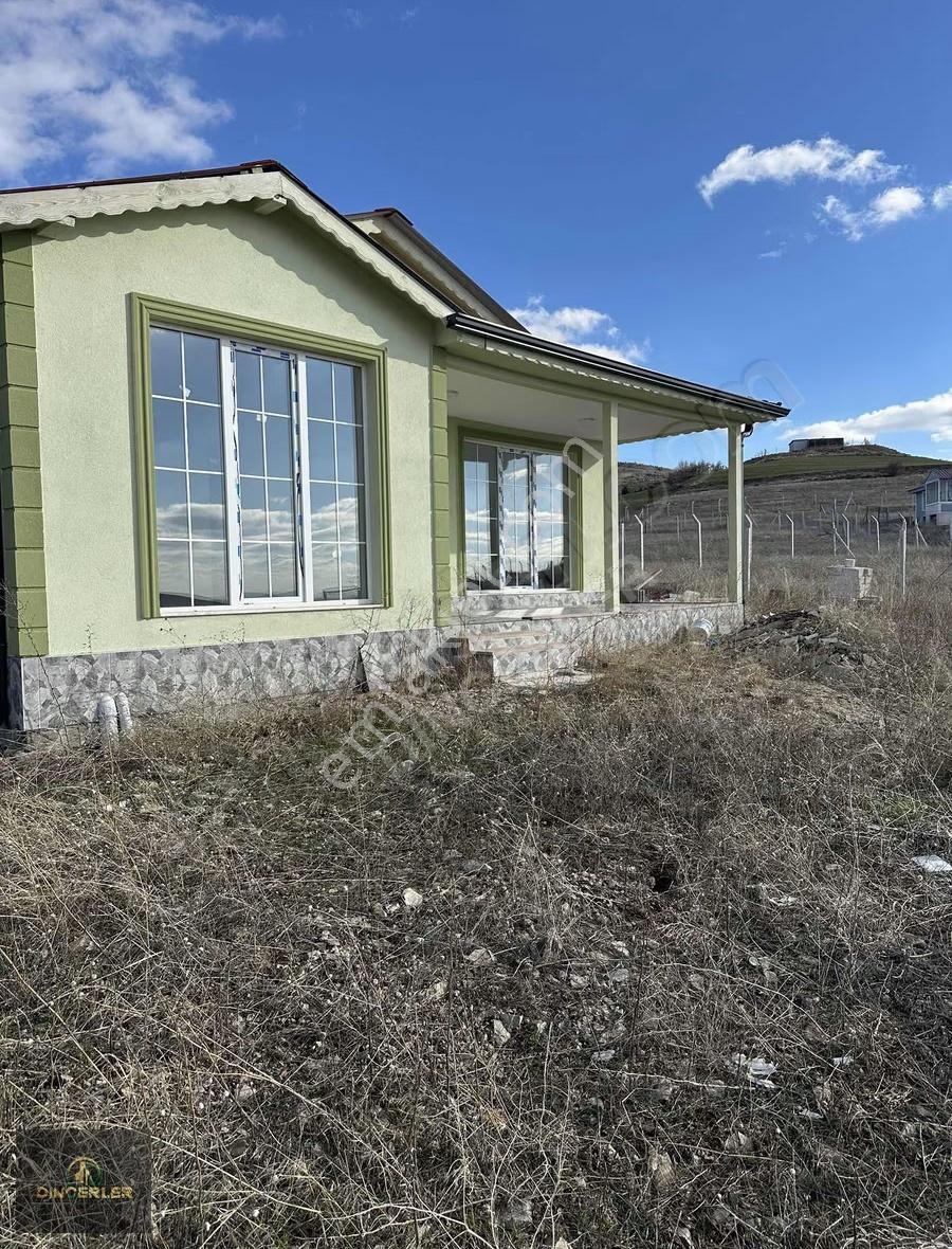 Beynam'da 400 M2 Arsa Üzerine Kurulu Sıfır Müstakil Ev