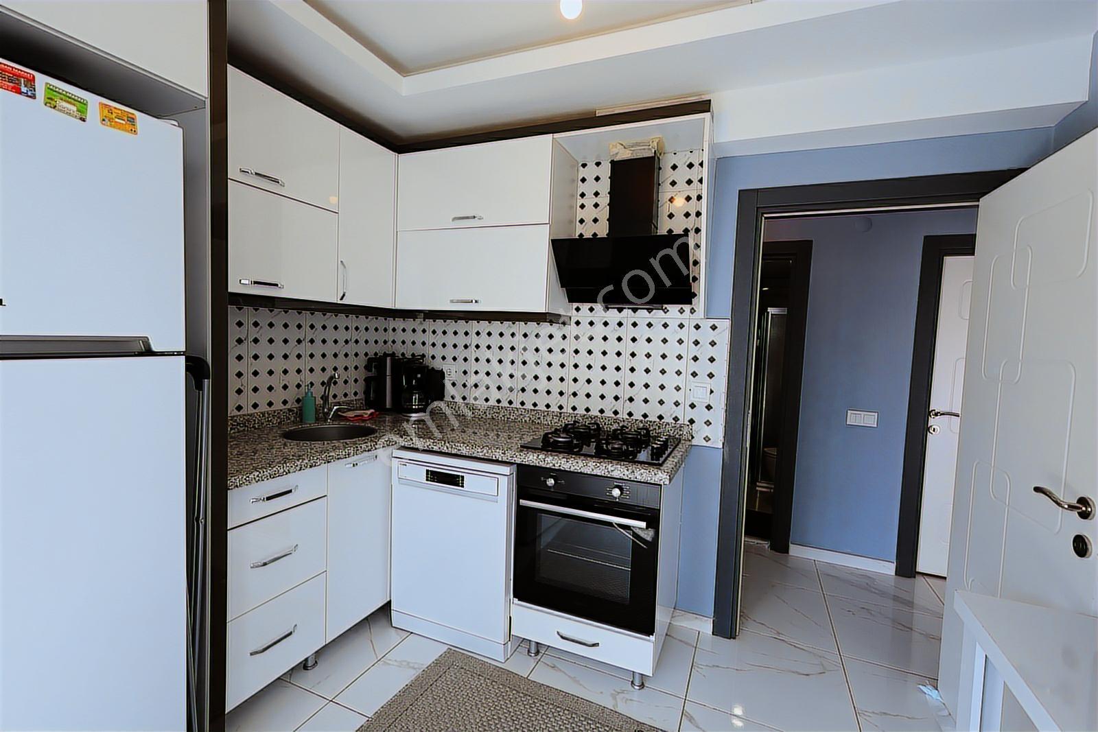 Kızılarık'ta Havuzlu, Kapalı Otoparklı 2+1 Daire - Görsel 5