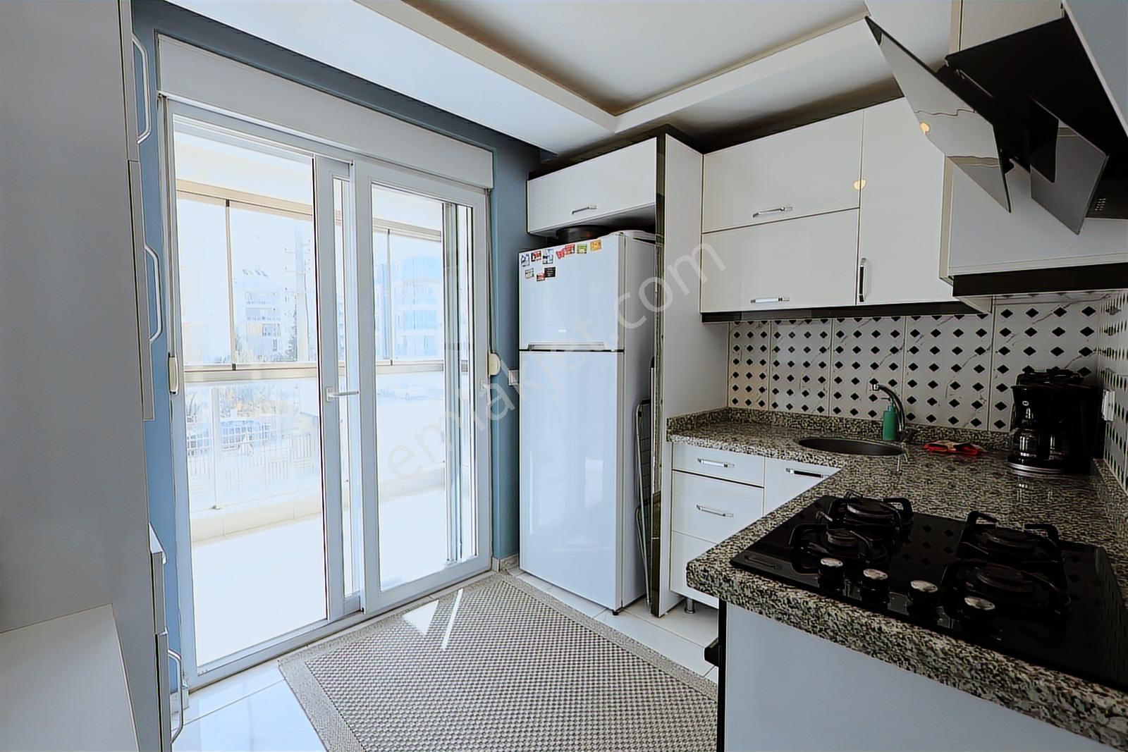 Kızılarık'ta Havuzlu, Kapalı Otoparklı 2+1 Daire - Görsel 6