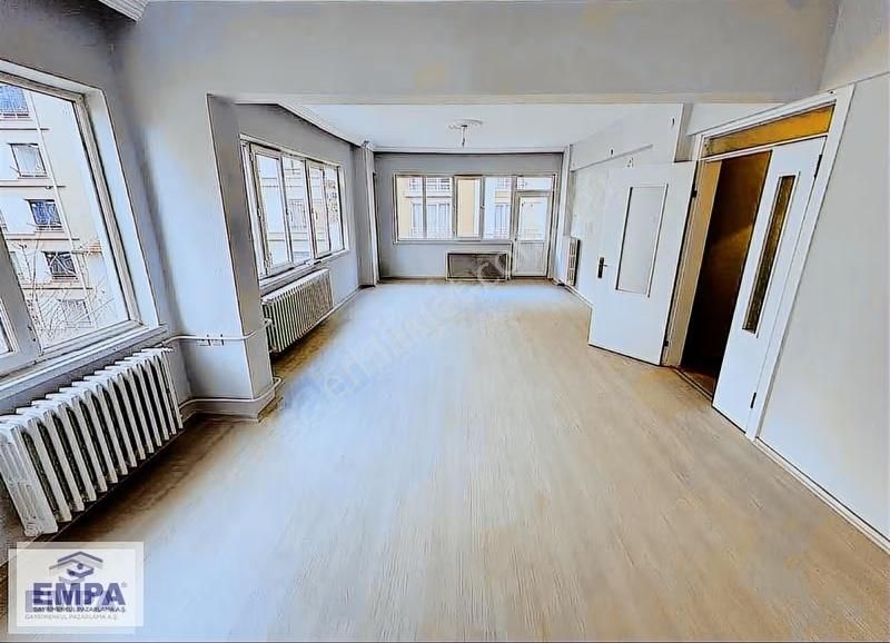 Empa'dan Basınşehitleri Cad. 2+1 110m² Bakımlı Kiralık Daire - Görsel 15