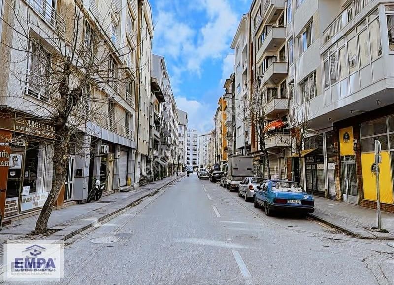 Empa'dan Basınşehitleri Cad. 2+1 110m² Bakımlı Kiralık Daire - Görsel 11