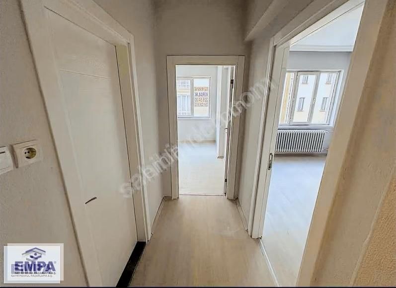 Empa'dan Basınşehitleri Cad. 2+1 110m² Bakımlı Kiralık Daire - Görsel 3