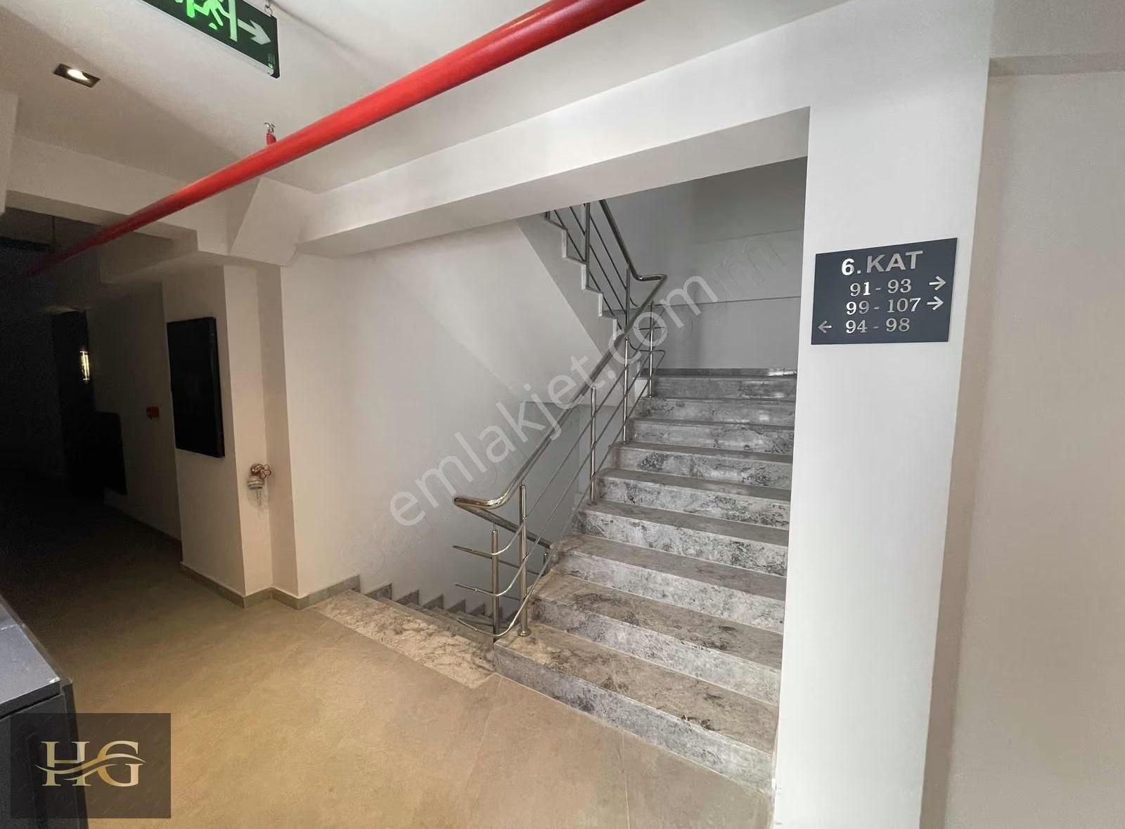 Acıbadem Hastanesi Yakını, Tramvay Yolunda Sıfır Lüks Daire - Görsel 15
