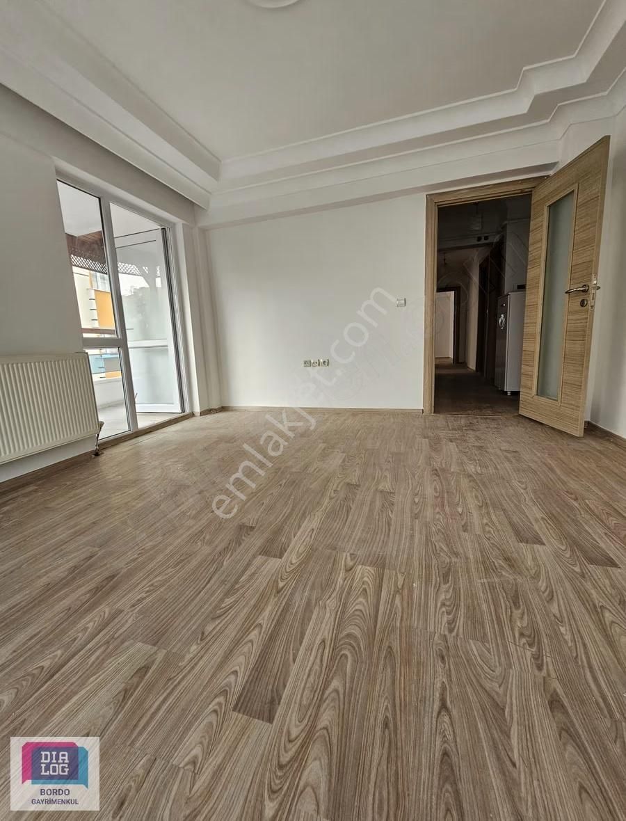 Topcu Mah.de 2+1 Y.giriş Yeni Bina Guney Batı Geniş Daire - Görsel 4