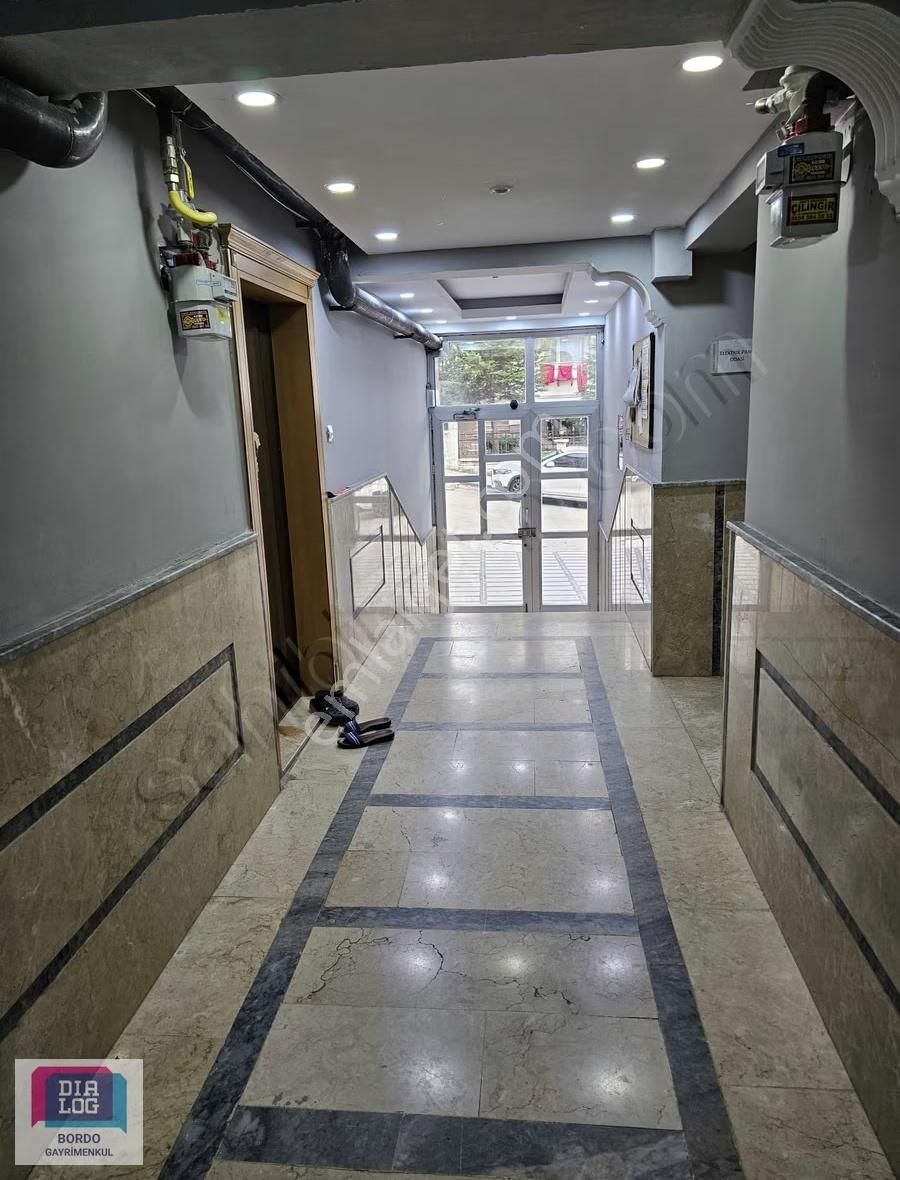 Topcu Mah.de 2+1 Y.giriş Yeni Bina Guney Batı Geniş Daire - Görsel 22