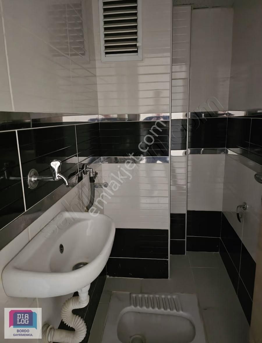 Topcu Mah.de 2+1 Y.giriş Yeni Bina Guney Batı Geniş Daire - Görsel 12