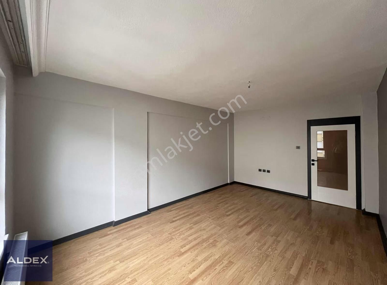 30 Ağustos Mah. 3+1 Ara Katta Yapılı Satılık Fırsat Daire - Görsel 12