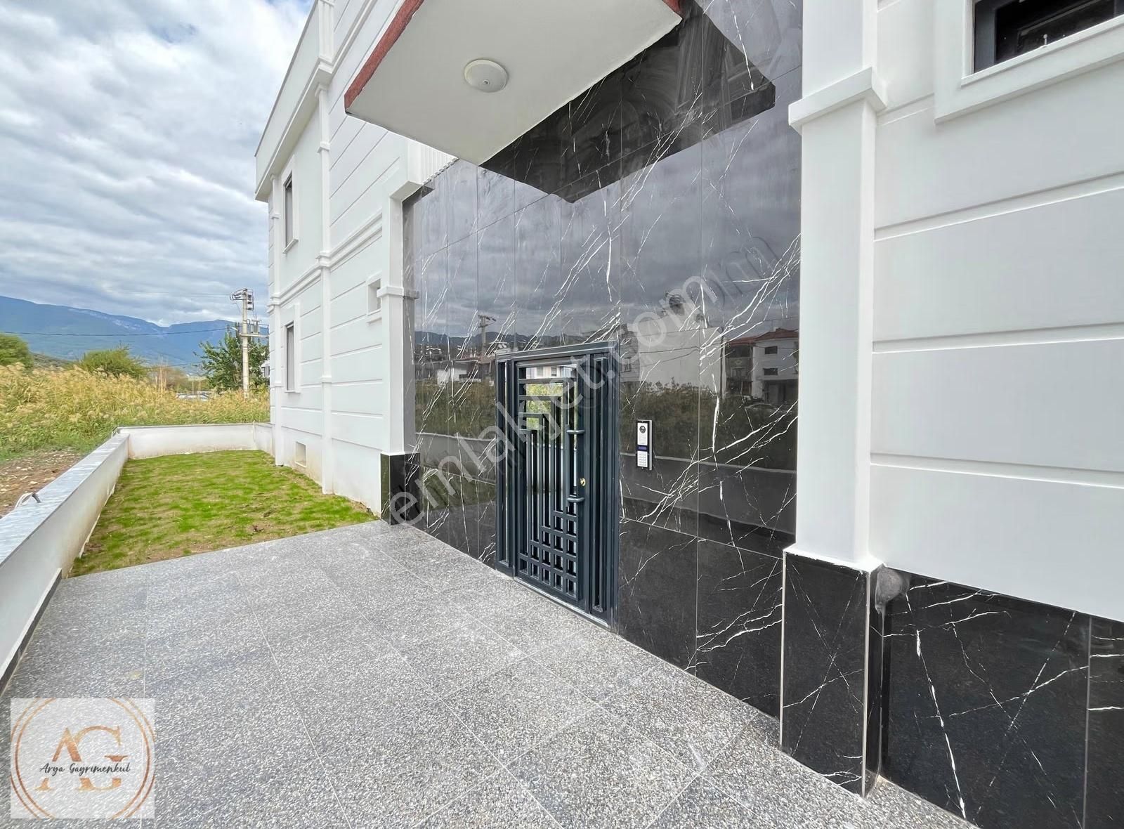 Akçay'da Bahçeli Lüks 2+1 Daire - Arya Gayrimenkul - Görsel 20