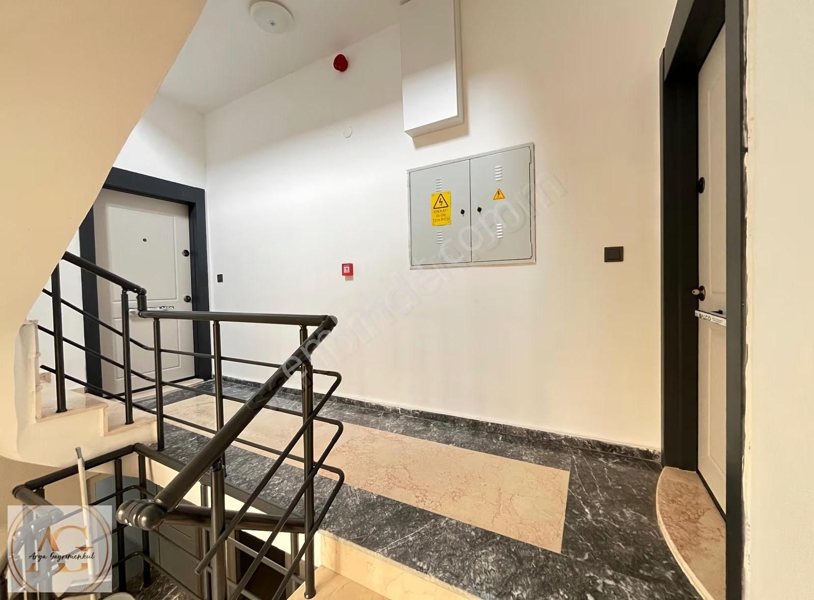 Akçay'da Bahçeli Lüks 2+1 Daire - Arya Gayrimenkul - Görsel 28