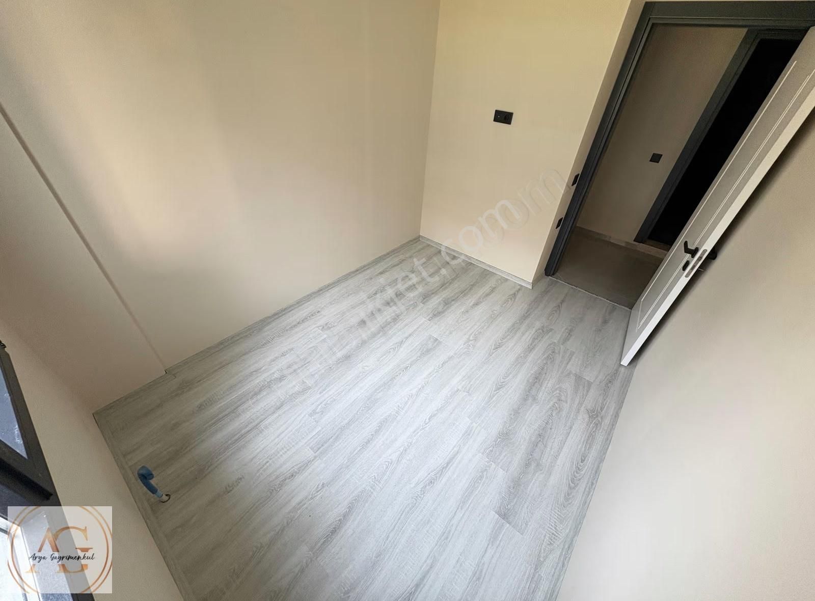 Altınoluk'ta Denize 50m, Havuzlu, Manzaralı 2+1 Satılık Daire - Görsel 35