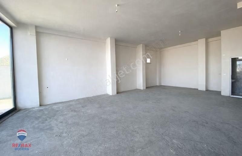 Tekkeköy Kutlukentte Cadde Üzeri Satılık Dükkan - Görsel 2