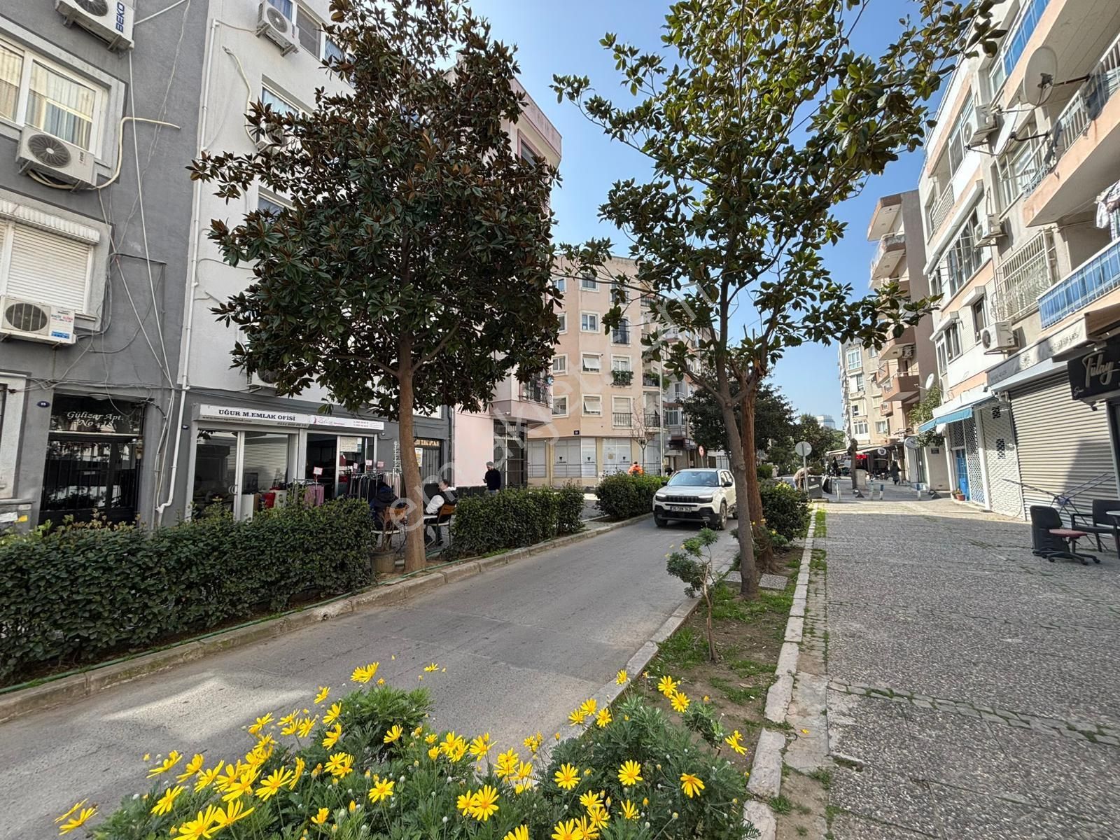 Alsancak Kahramanlarda 26m2 Otomatik Panjurlu Kiralık Dükkan - Görsel 7