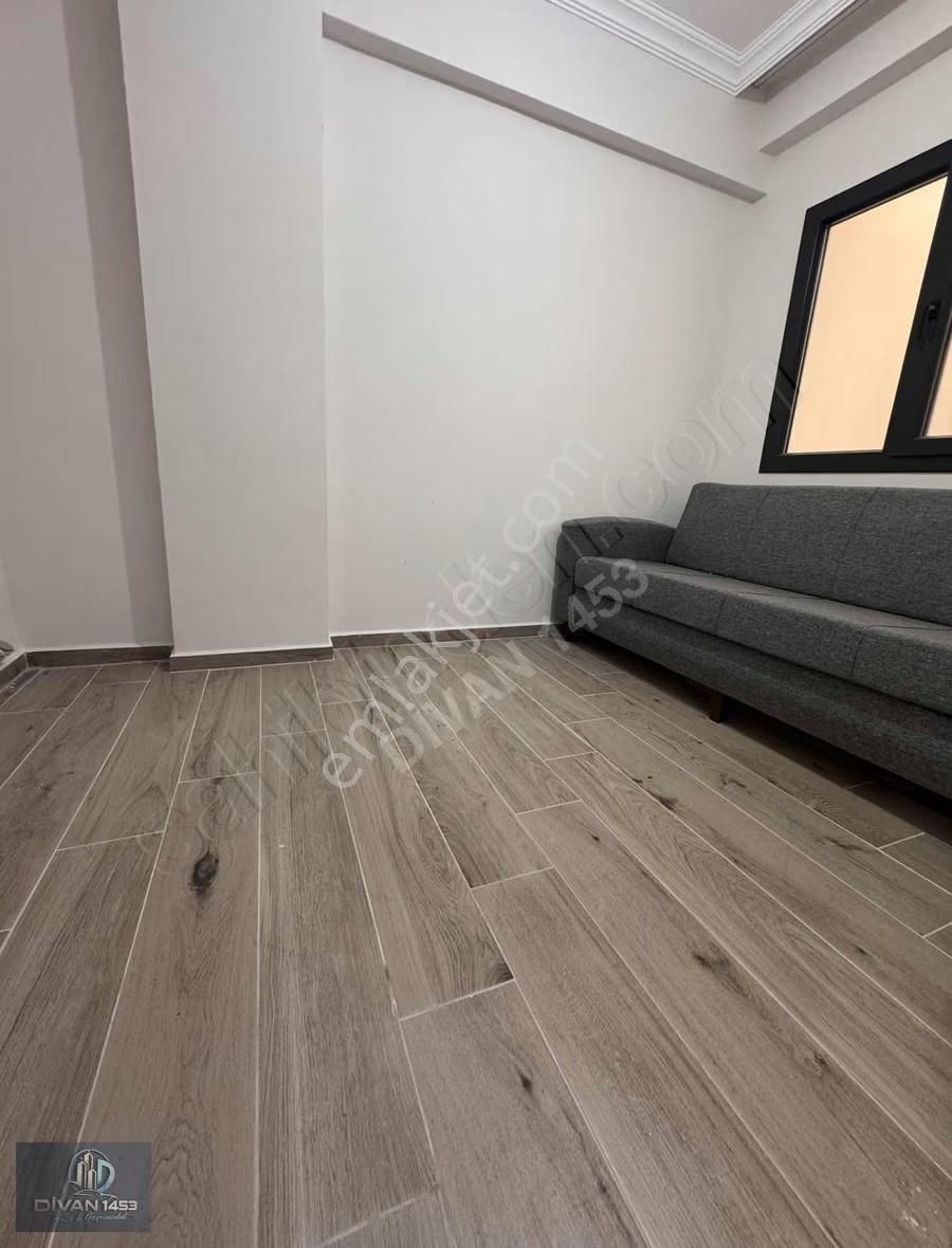 Urla Merkezde Sıfır 2+1 Doğalgazlı - Görsel 11