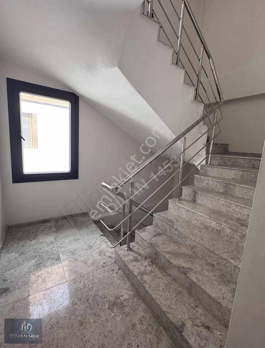 Urla Merkezde Sıfır 2+1 Doğalgazlı - Görsel 15