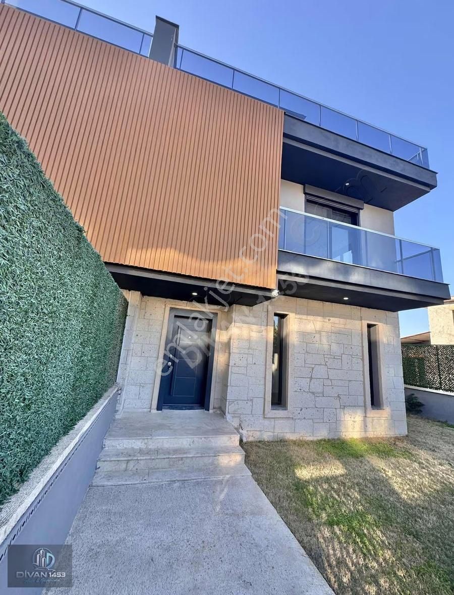 Kuşçular 'da 5+1 Havuzlu Muhteşem Villa - Görsel 16