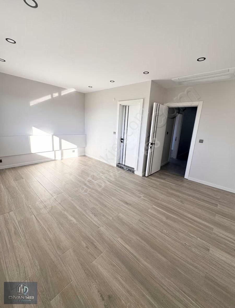 Kuşçular 'da 5+1 Havuzlu Muhteşem Villa - Görsel 35