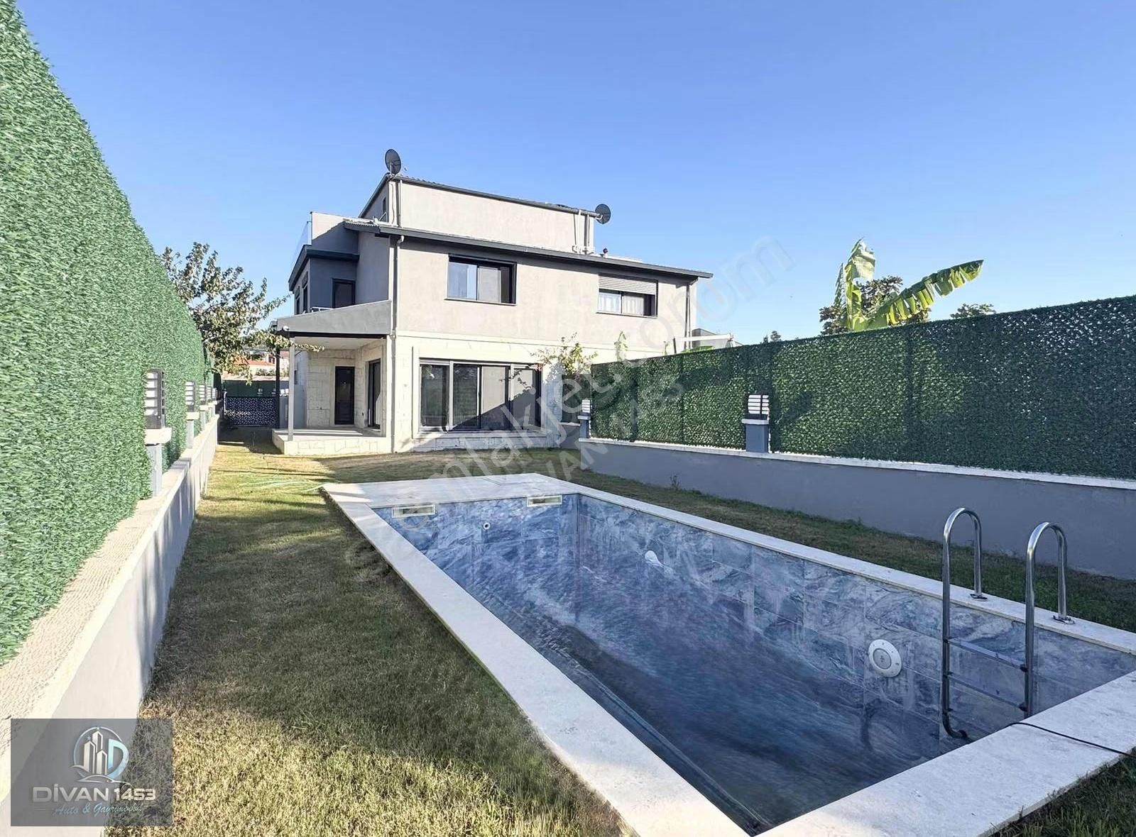 Kuşçular 'da 5+1 Havuzlu Muhteşem Villa - Görsel 14